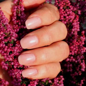 fingernails-3258987_1280